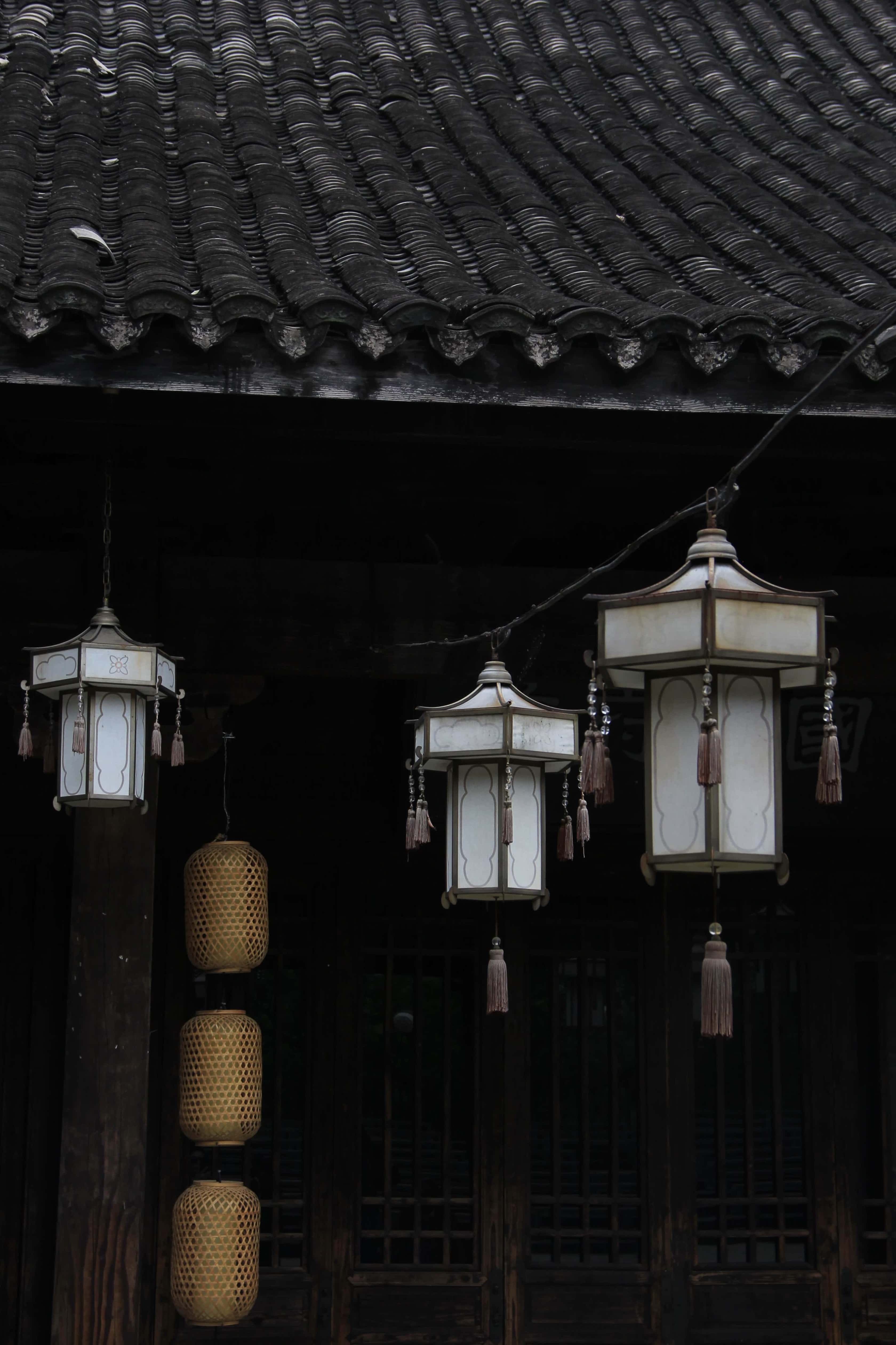 西湖石塔